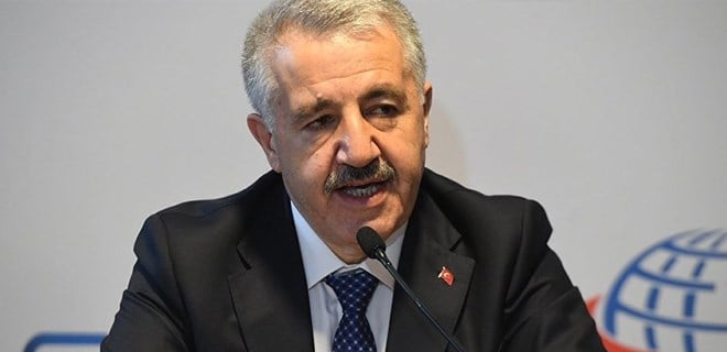 Uçak bileti ücretlerine zam gelecek mi? Bakan resmen açıkladı