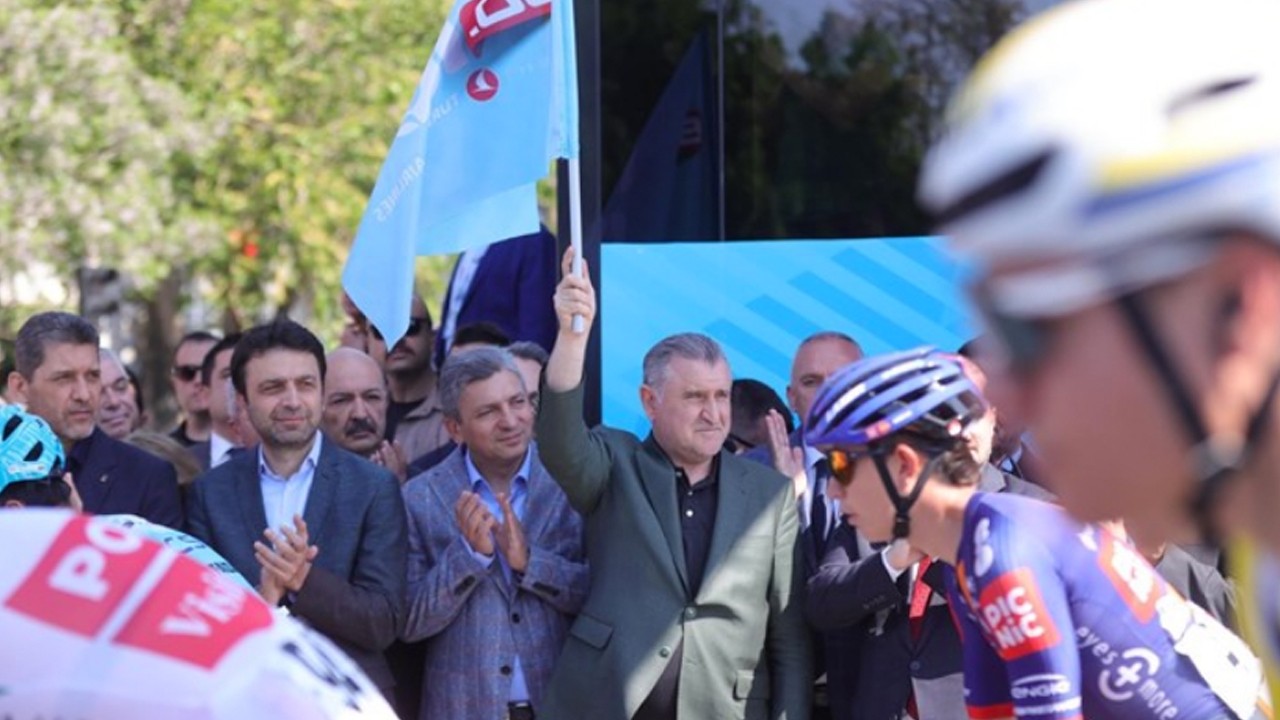 Bakan Bak, 60. Cumhurbaşkanlığı Türkiye Bisiklet Turu'nda