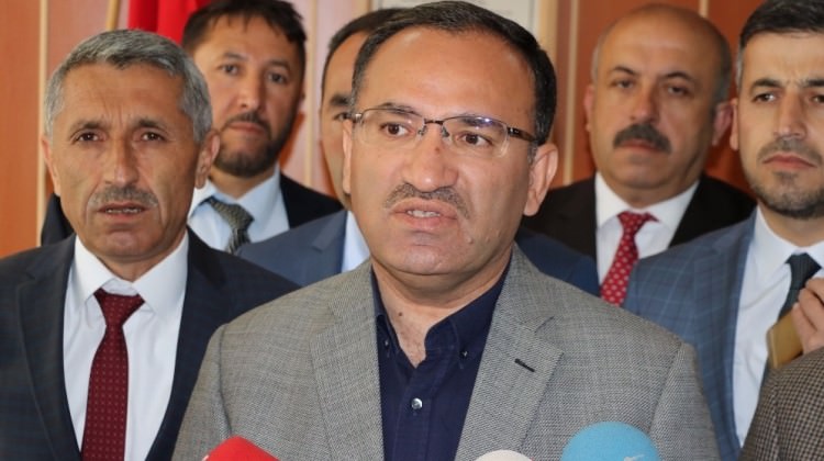 Bakan Bekir Bozdağ'dan gülümseten yorum!