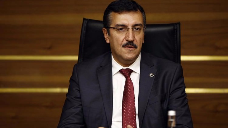 AK Partili isim bombalı saldırıdan son anda kurtuldu