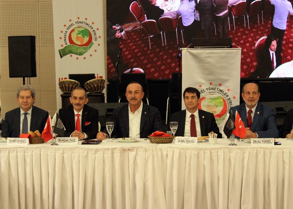 Bakan Çavuşoğlu: “(Ahıska Türkleri) Geldiler ve ‘İstanbul seçimleri bizim için de çok önemli