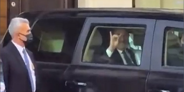 Bakan Çavuşoğlu 'Bozkurt' işaretine ilişkin konuştu: Gereken cevabı verdik