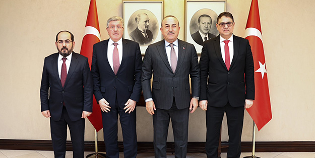 Bakan Çavuşoğlu, Suriye Ulusal Koalisyonu Başkanı El-Maslat ile görüştü