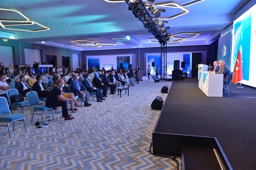 Bakan Çavuşoğlu ve Bakan Ersoy, turizmi değerlendirdi 