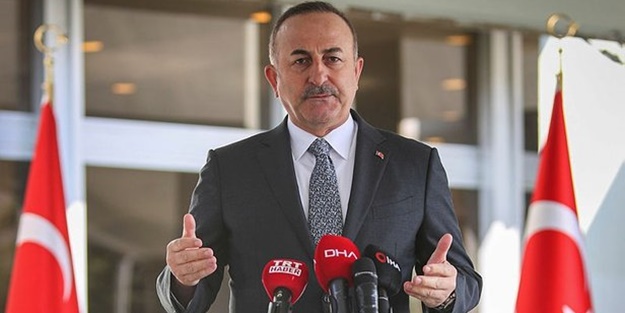 Bakan Çavuşoğlu'ndan Almanya'da camiye yapılan çirkin saldırıya sert tepki