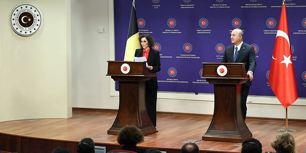 Bakan Çavuşoğlu'ndan Belçika'lı mevkidaşına ayar üstüne ayar