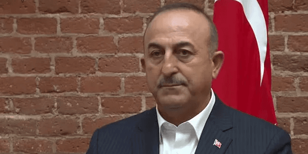 Bakan Çavuşoğlu'ndan Macron'a sert sözler: Yüzümüze söyle!