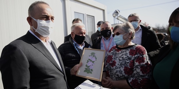 Bakan Çavuşoğlu'ndan önemli ziyaret