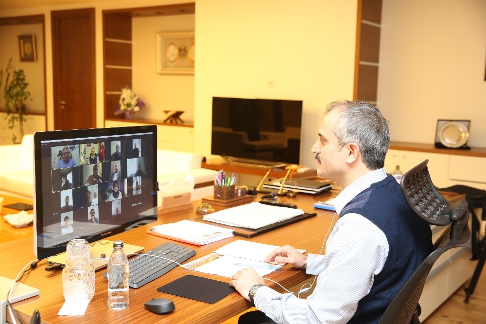 Bakan Çiftçi, video konferans ile çalışmaları anlattı 