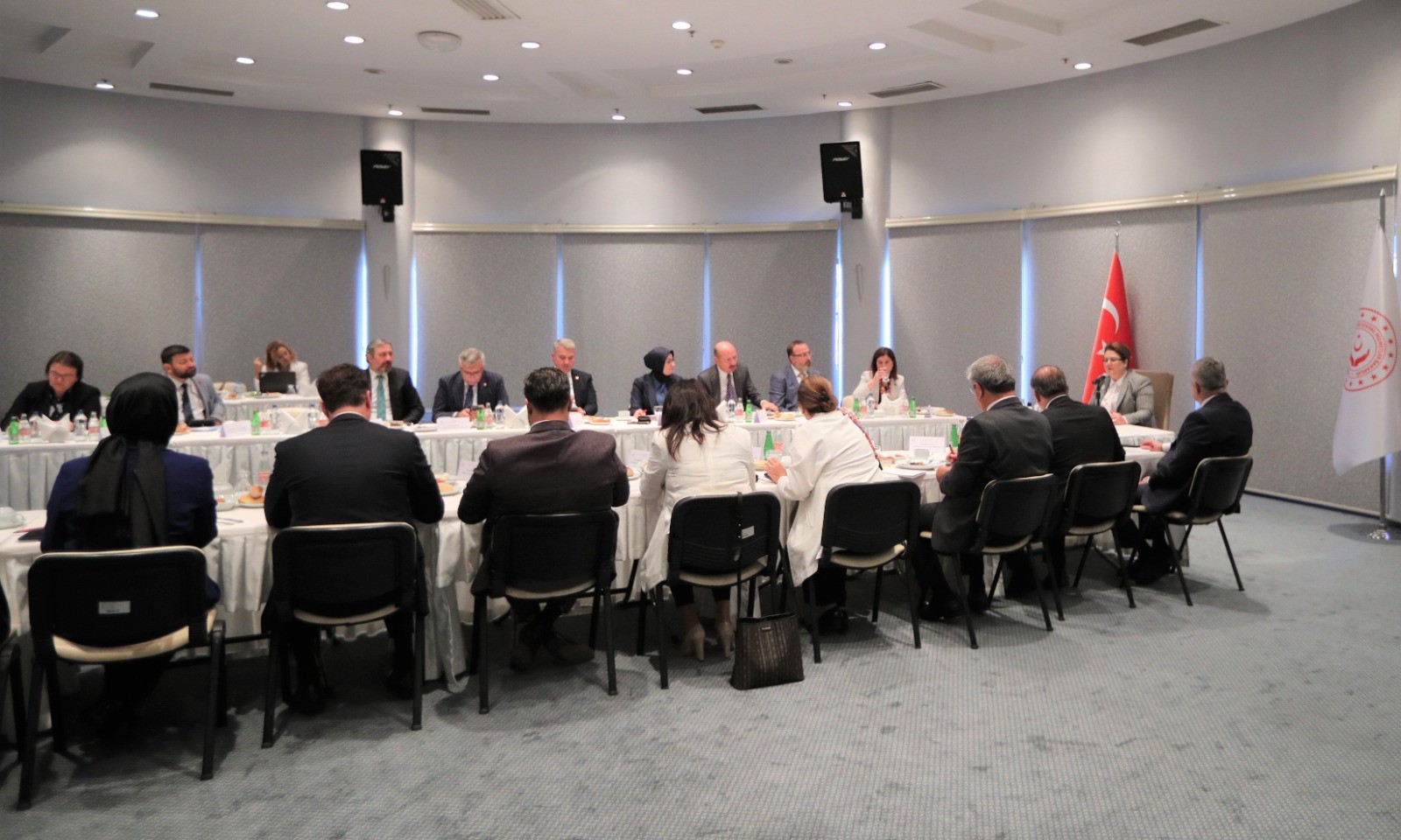 Bakan Derya Yanık’tan Roman vatandaşlara müjde