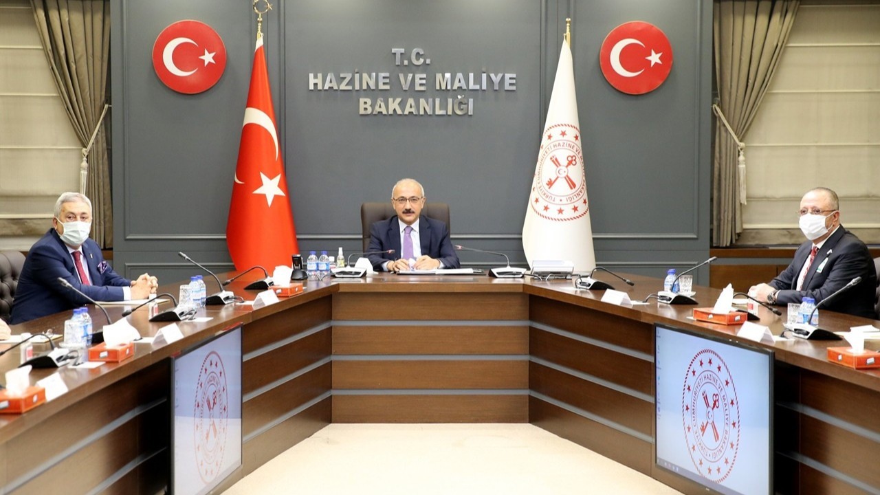 Bakan Elvan iş dünyasıyla bir araya geldi “Salgınının görünmeyen kahramanları emekçiler oldu”