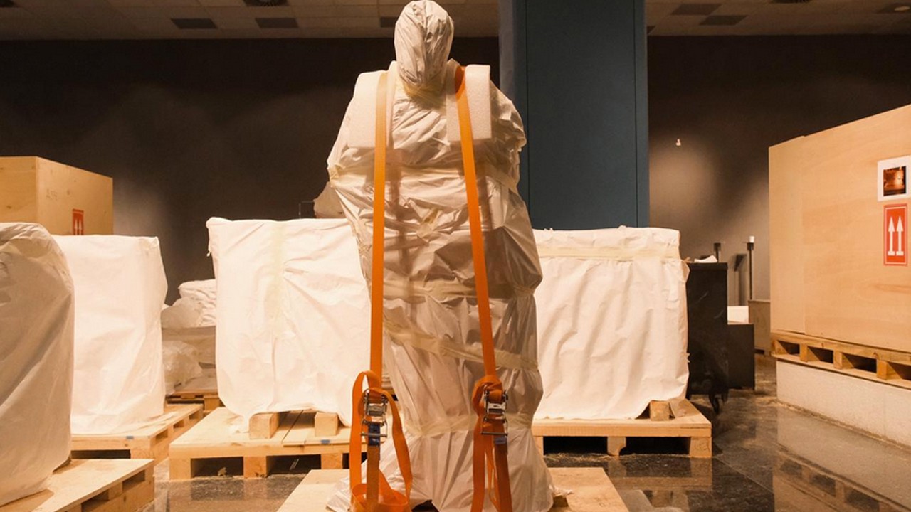 Bakan Ersoy, Antalya Arkeoloji Müzesi'ndeki eserlerin taşındığını duyurdu