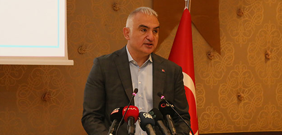 Bakan Ersoy konuştu: Turizmde aşılanma mayıs sonunda tamamlanacak
