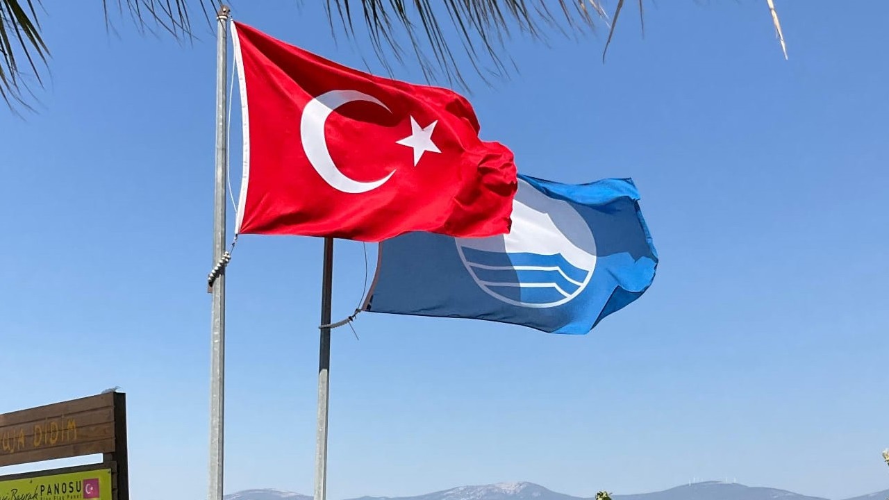 Bakan Ersoy: Mavi Bayrak ülkemize çok yakışıyor