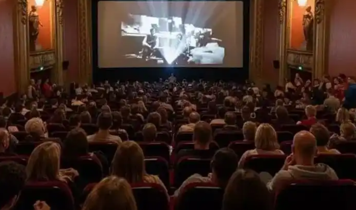 Bakan Ersoy resmen duyurdu: Türk sinemasına rekor destek!