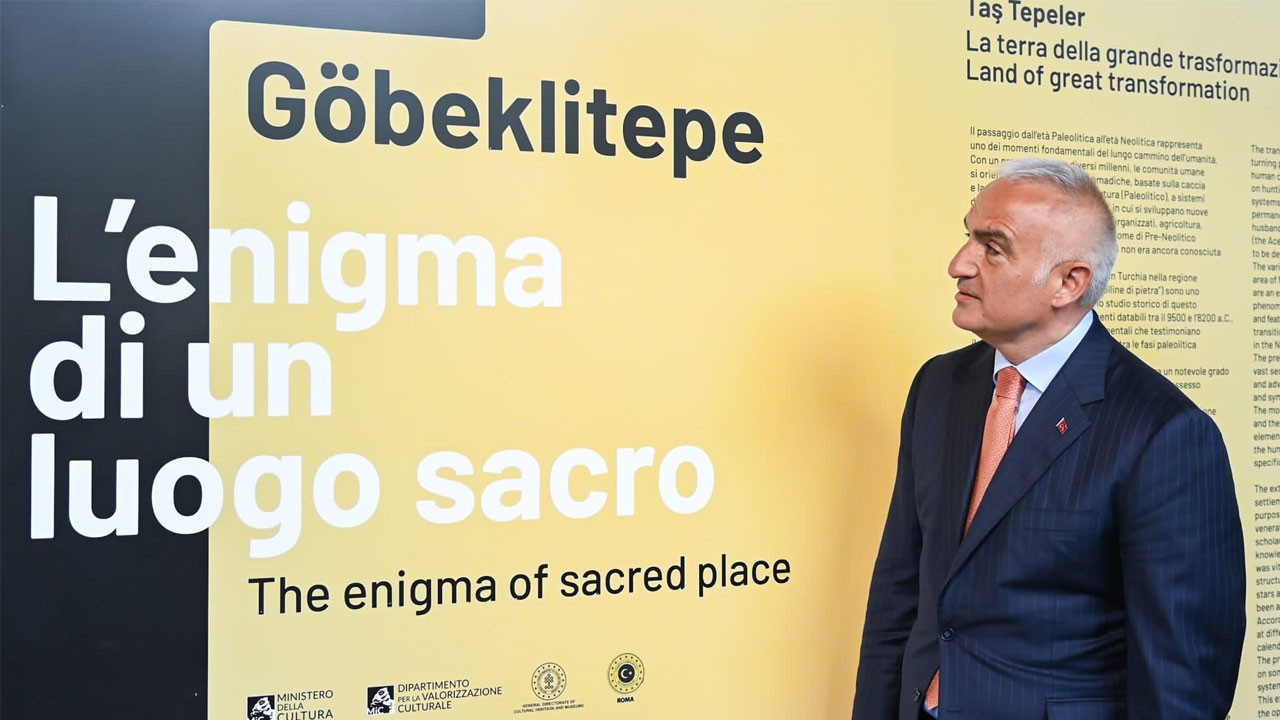 Bakan Ersoy’un katılımıyla Roma Kolezyumu’nda 6 milyon ziyaretçili final: Göbeklitepe sergisi tarihe geçti
