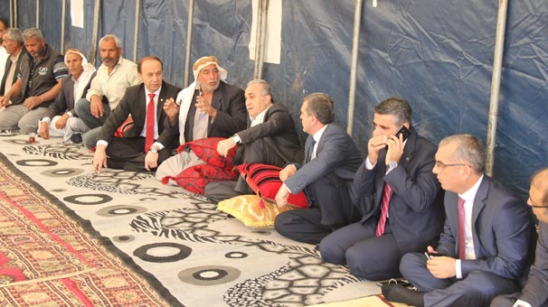 Bakan Fakıbaba’dan pamuk yığınında hayatını kaybeden çocukların ailesine ziyaret