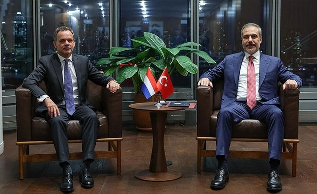 Bakan Fidan, Hollandalı mevkidaşı ile görüştü!