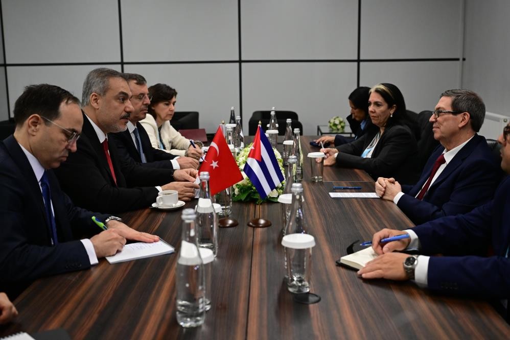 Bakan Fidan, Küba Dışişleri Bakanı Parrilla ile bir araya geldi