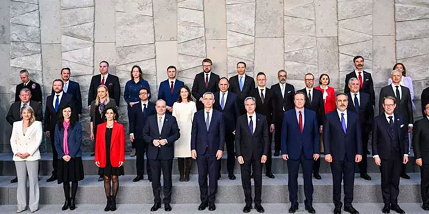 Bakan Fidan'dan kritik temaslar