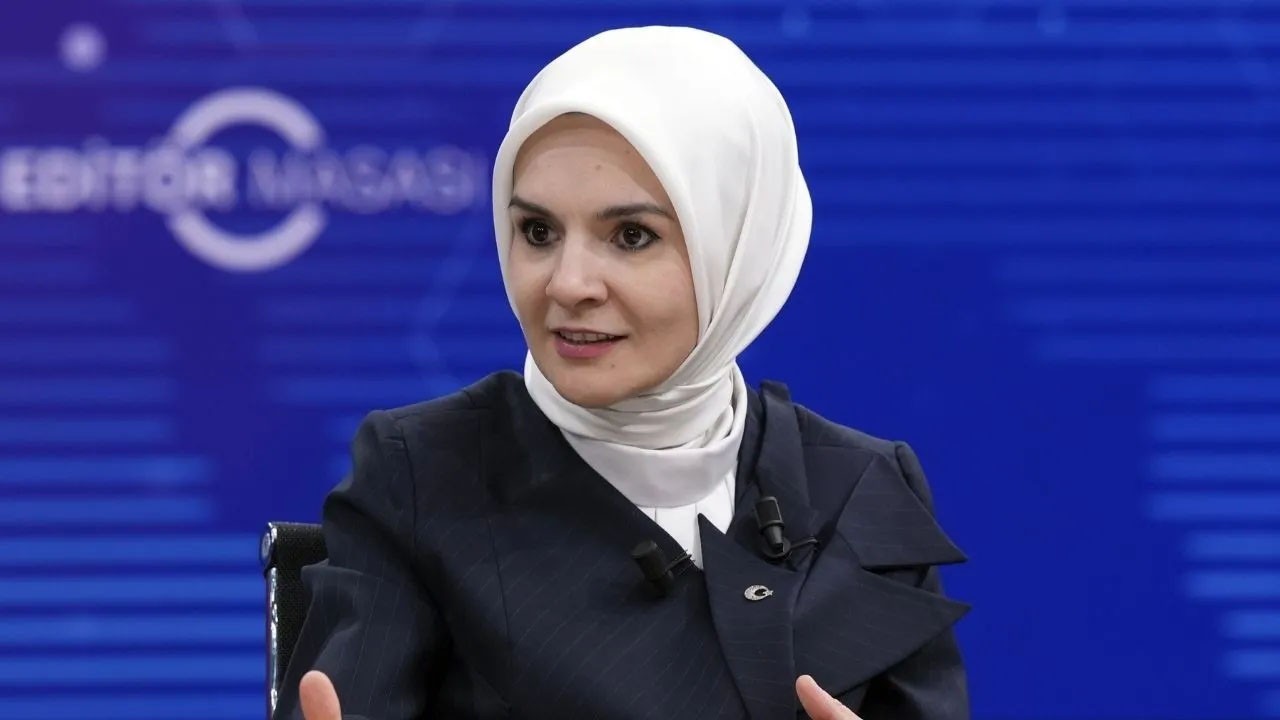 Bakan Göktaş uyarısında Sosyal medya düzenlemesi geliyor dedi!