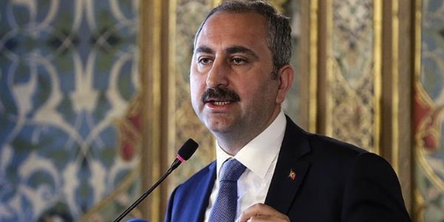 Bakan Gül: Hiç kimse, hiçbir güç sökemedi