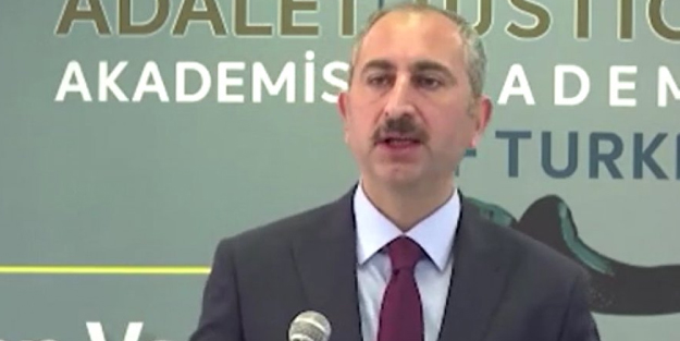 Bakan Gül'den vesayetçi amirallere: Gereken cevap verilecek