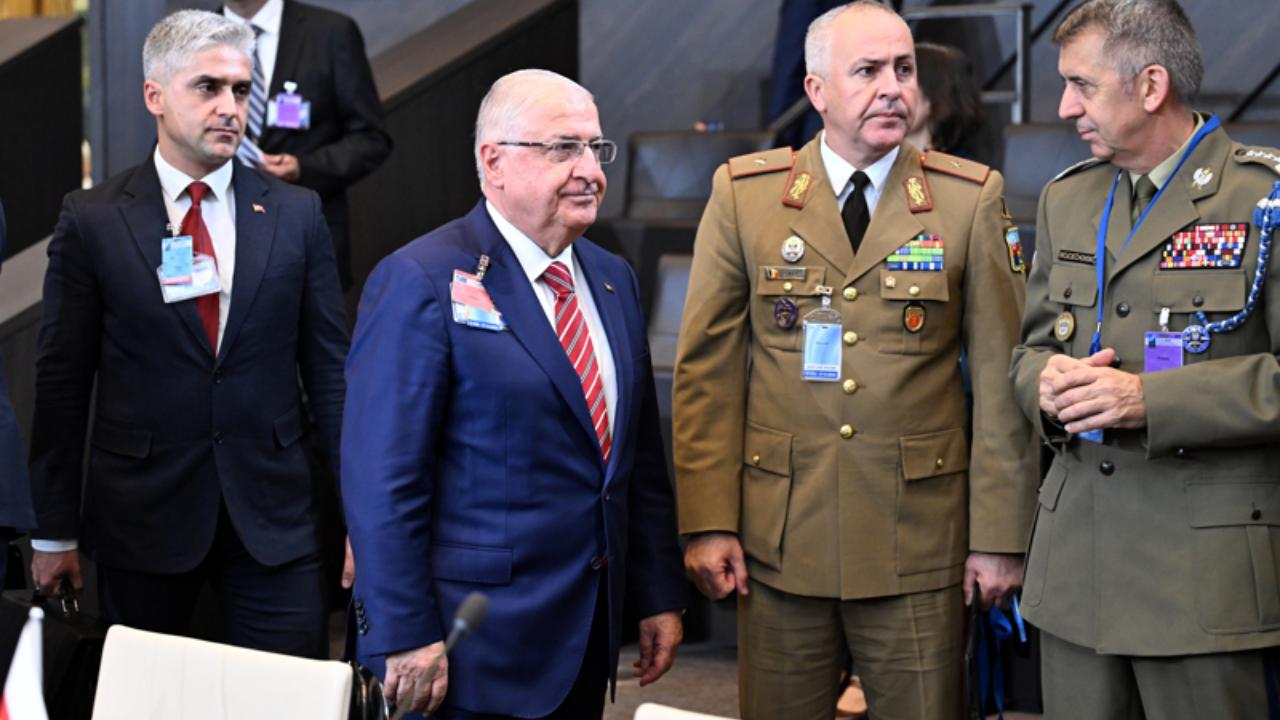 Bakan Güler’den NATO toplantısında kritik temaslar!