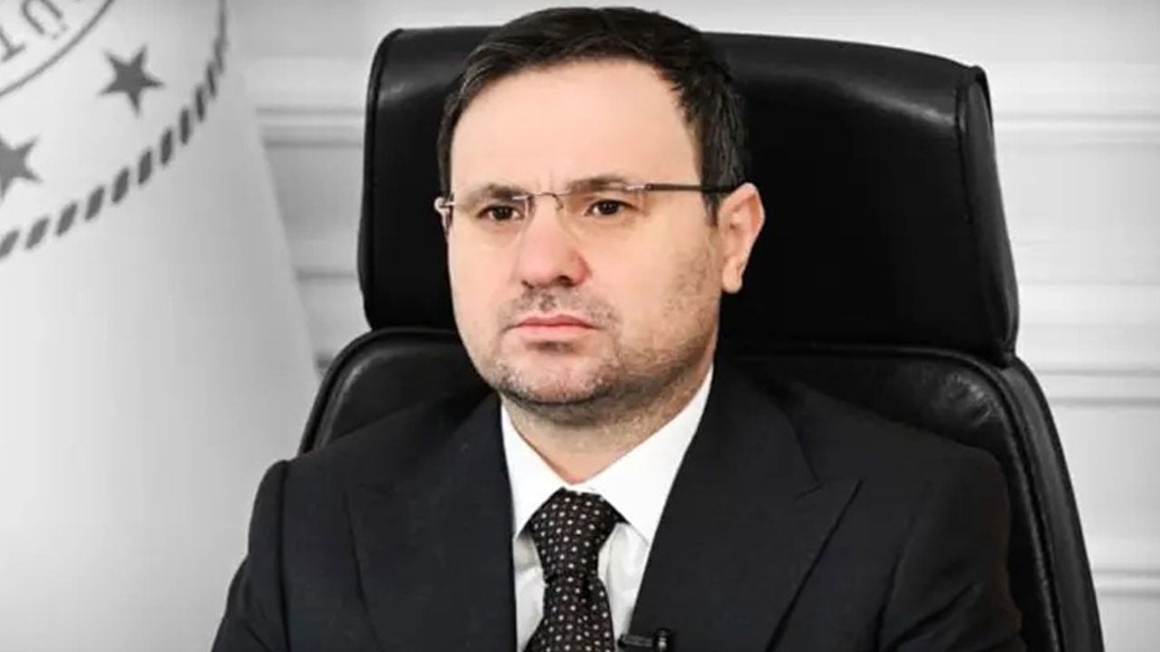 Bakan Gürlek’ten Ekrem’in ağababalarına sert uyarı: Hiç kimse Türkiye'ye parmak sallayamaz! İzin vermeyiz