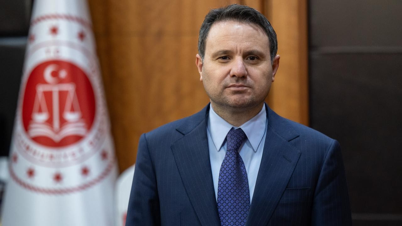 Bakan Gürlek'ten Özgür Özel hakkında suç duyurusu