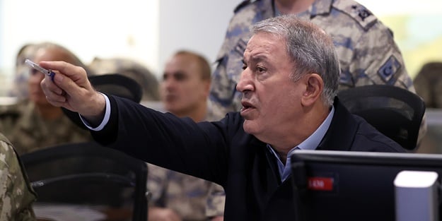 Bakan Hulusi Akar bizzat yönetti: Tam isabetle vuruldu