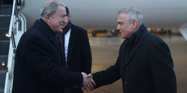 Bakan Hulusi Akar, İngiltere'de