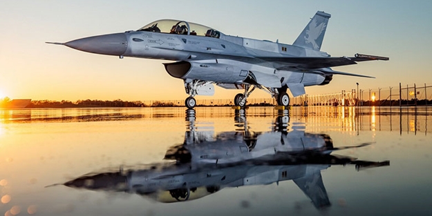 Bakan Hulusi Akar'dan ABD'ye F-16 resti