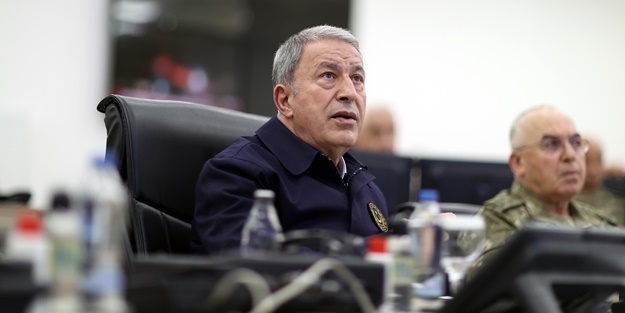 Bakan Hulusi Akar'dan kritik görüşme