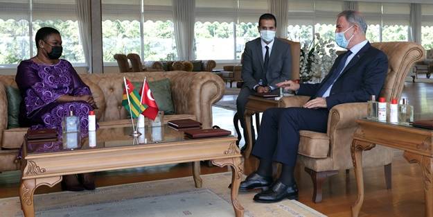 Bakan Hulusi Akar'dan kritik temas