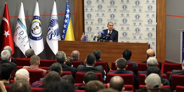 Bakan Hulusi Akar'dan Uluslararası Saraybosna Üniversitesine ziyaret