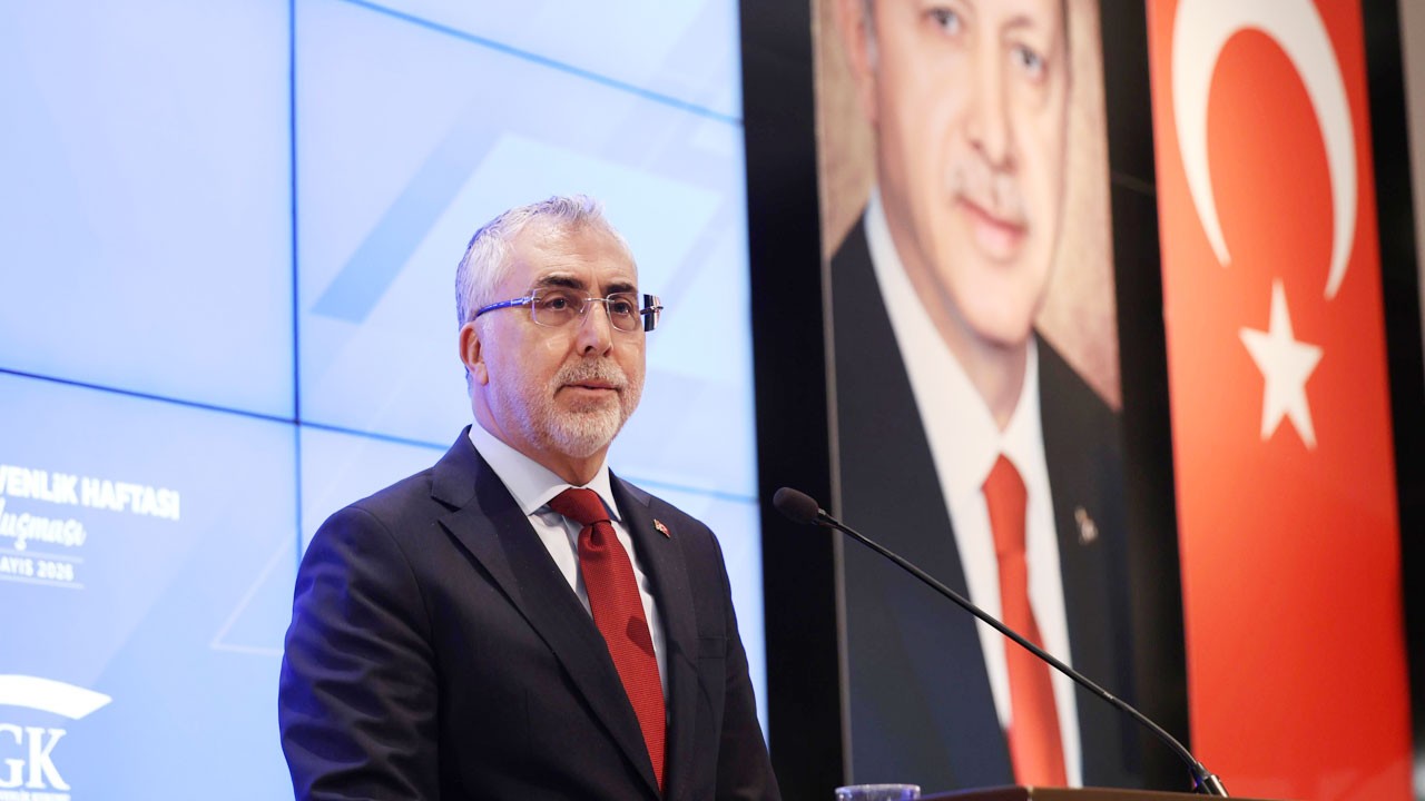 Bakan Işıkhan’dan ‘Dünya gıptayla bakıyor’ mesajı: Hastanede rehin bırakan sistemden bugünlere!