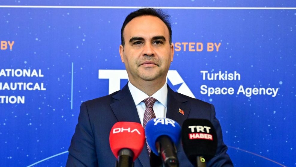 Bakan Kacır açıkladı: Türkiye uzayda tarihi bir ilke hazırlanıyor