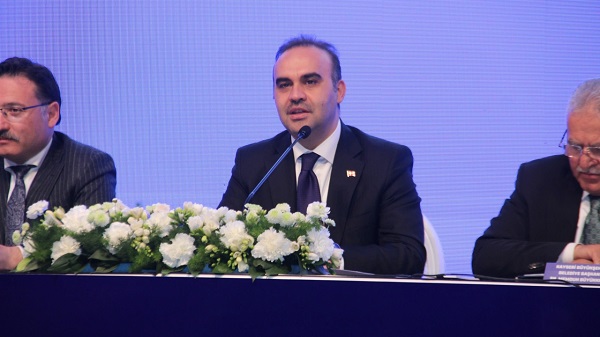 Bakan Kacır, Kayserili sanayicilerle bir araya geldi