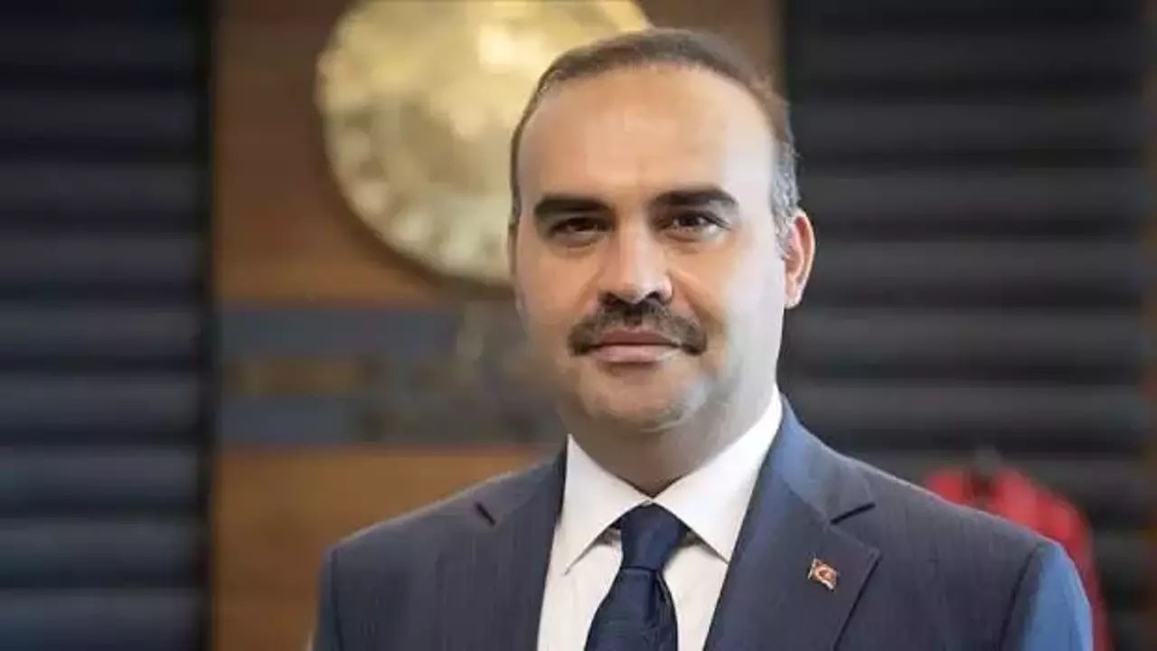 Bakan Kacır, tek tek 2024'te Türkiye'nin yükselişini paylaştı!