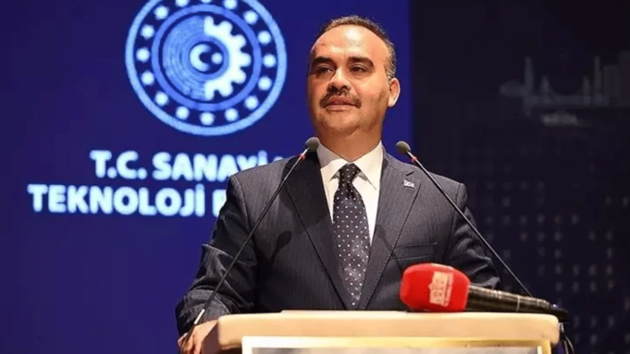 Bakan Kacır’dan dikkat çeken açıklama! Türk kadınının imzası en kritik projelerde!