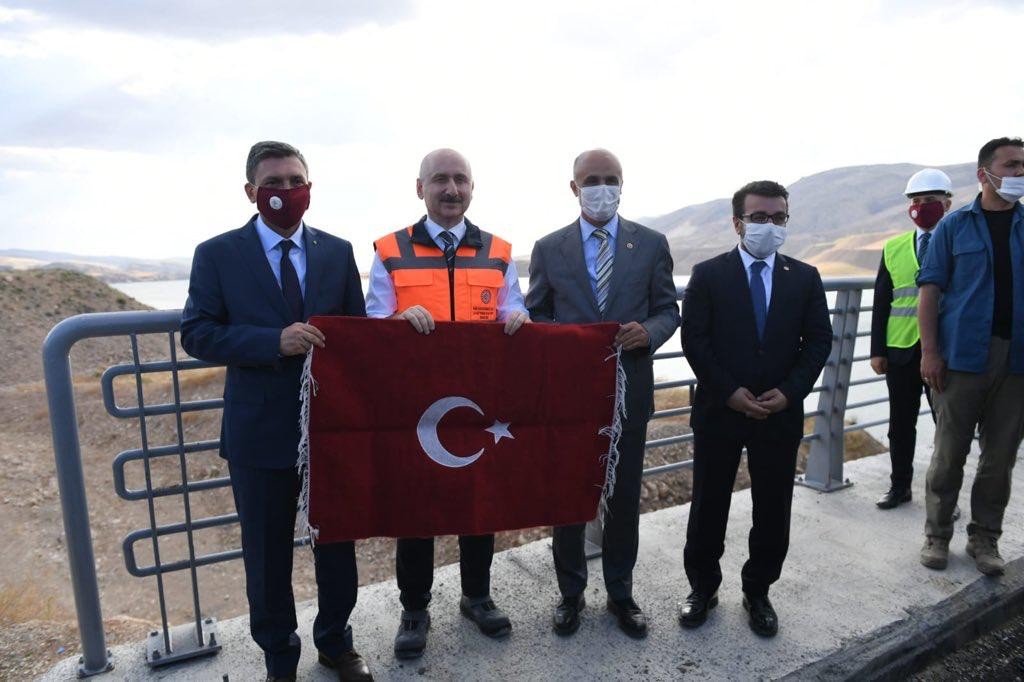 Bakan Karaismailoğlu Batman'da yatırımları inceledi