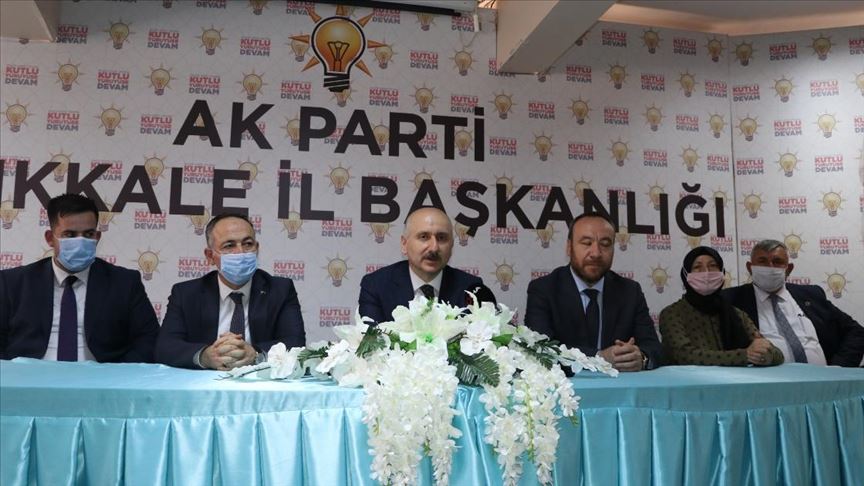 Bakan Karaismailoğlu: Binlerce şantiyemizde çalışmalarımız hızla devam ediyor