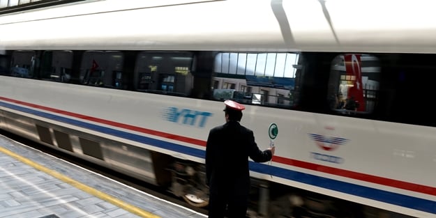 Bakan Karaismailoğlu müjdeyi verdi: Konya-Karaman hızlı tren hattı yıl sonunda açılacak