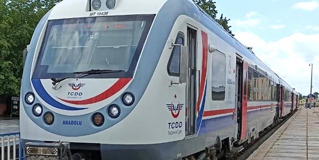 Bakan müjdeyi verdi: Yeni tren sefere başladı!