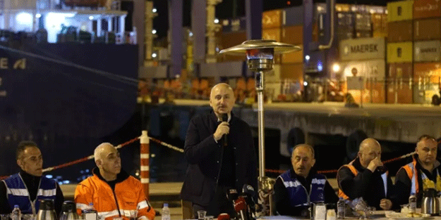 Bakan Karaismailoğlu sahur programında konuştu! 