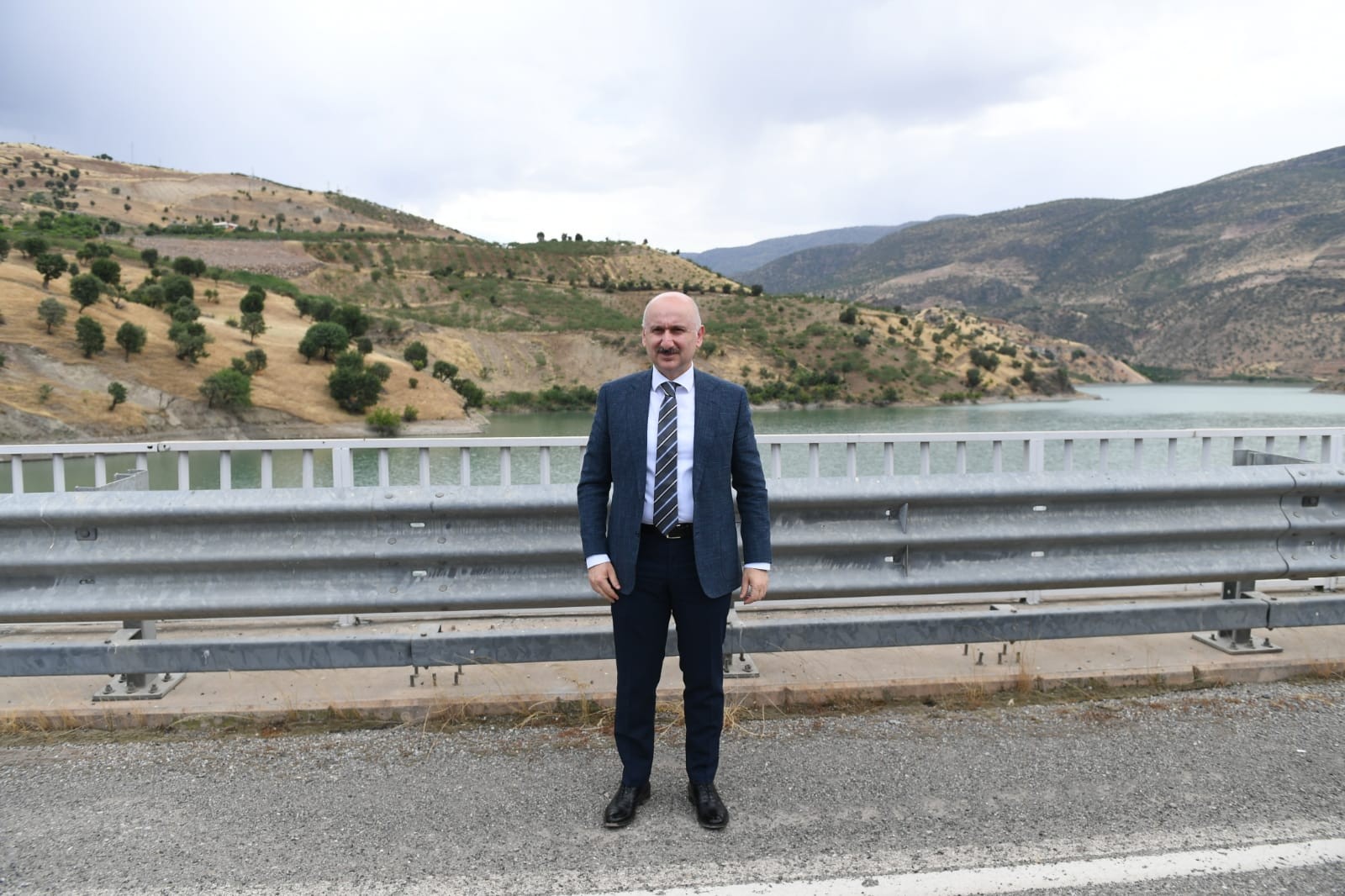Bakan Karaismailoğlu Siirt'te incelemelerde bulundu