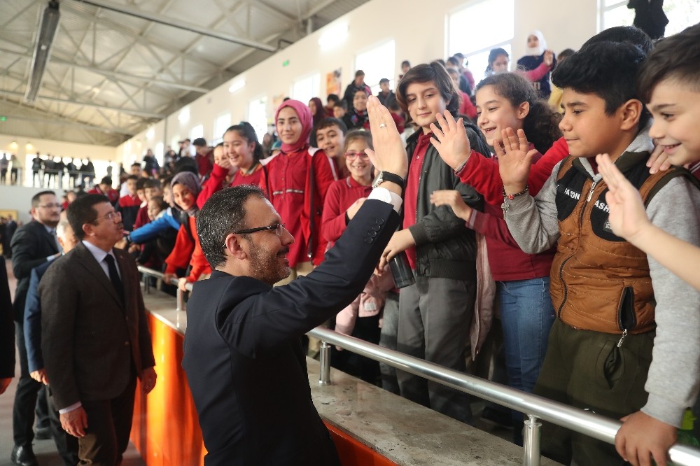 Bakan Kasapoğlu: “81 ilde 1 milyon 226 bin sporcu adayı tarandı” 