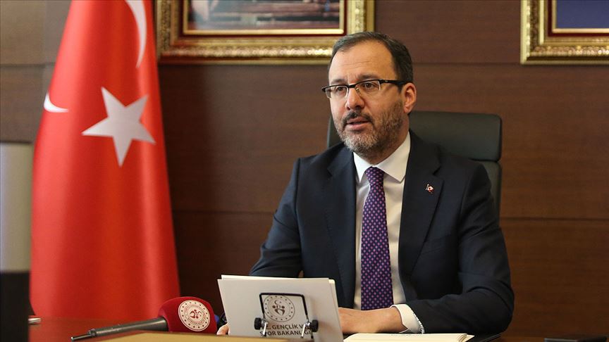 Bakan Kasapoğlu spor tesislerinde uygulanacak tedbirleri açıkladı