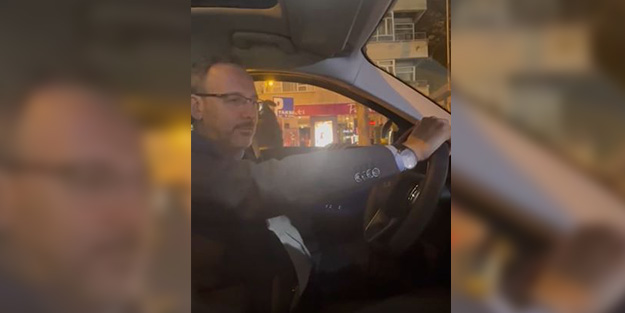 Bakan Kasapoğlu Togg'la Ankara sokaklarında!